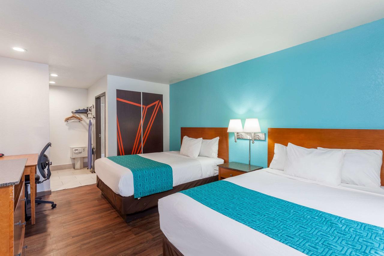 Howard Johnson By Wyndham National City/San Diego South Exteriér fotografie